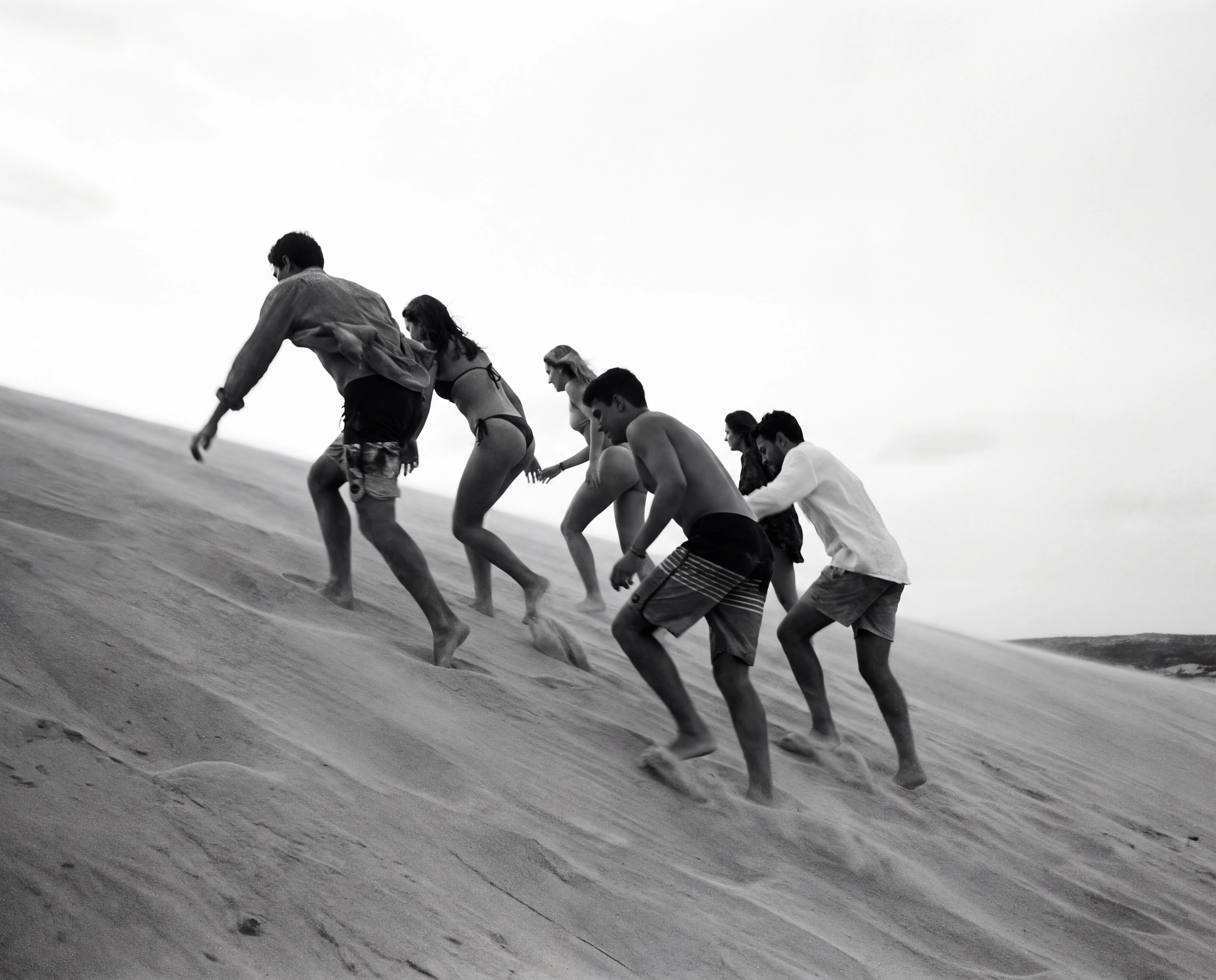 Fotografia em preto e branco do cotidiano de Jericoacoara.